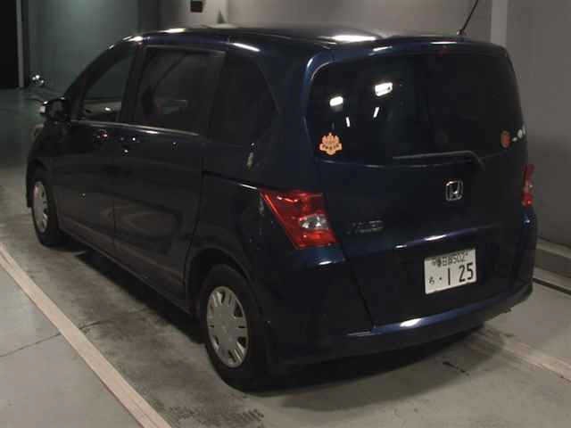Honda FREED 2011 7541074-1
