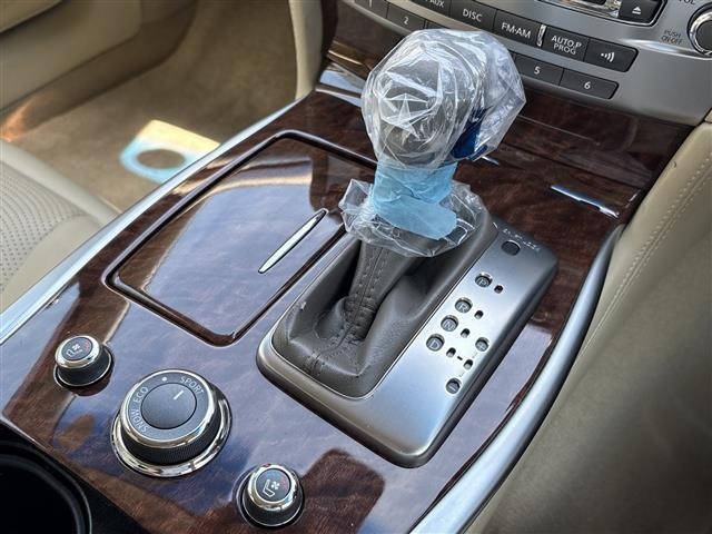 Nissan FUGA 2017 7528476-10