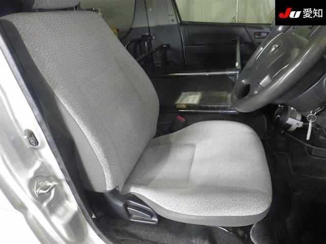 Toyota HIACE COMMUTER 2017 7524869-6