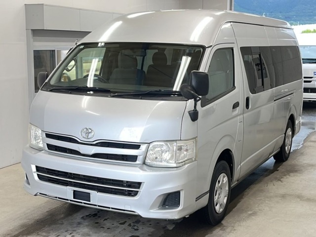 Toyota HIACE COMMUTER 2011 7524875-0