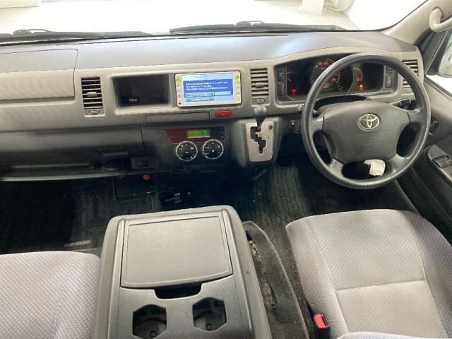 Toyota HIACE COMMUTER 2011 7524875-3
