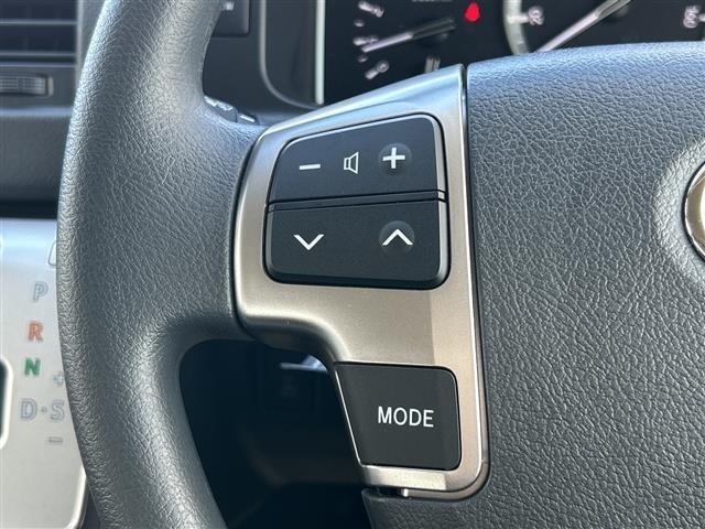 Toyota HIACE COMMUTER 2026 7524876-1
