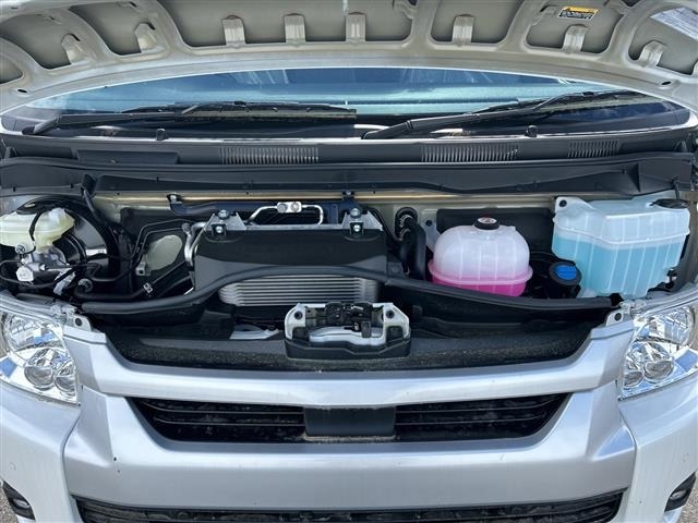 Toyota HIACE COMMUTER 2026 7524876-14