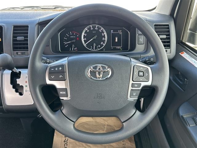 Toyota HIACE COMMUTER 2026 7524876-21