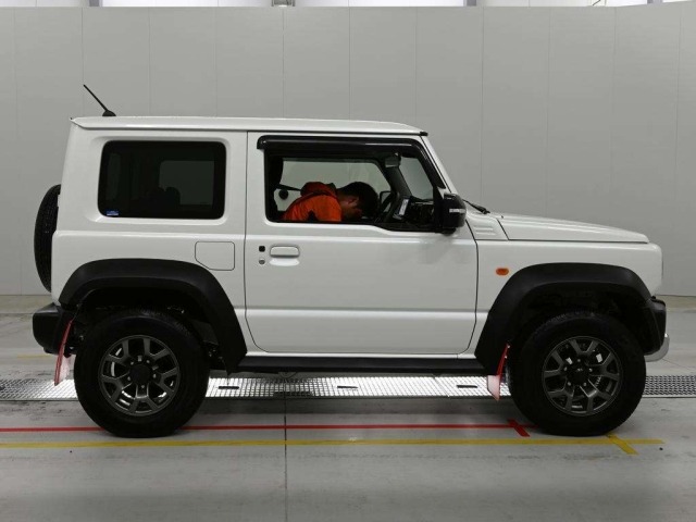 Suzuki JIMNY SIERRA 2025 7536967-3