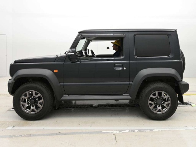 Suzuki JIMNY SIERRA 2022 7537116-4