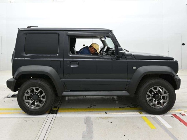 Suzuki JIMNY SIERRA 2023 7537174-3