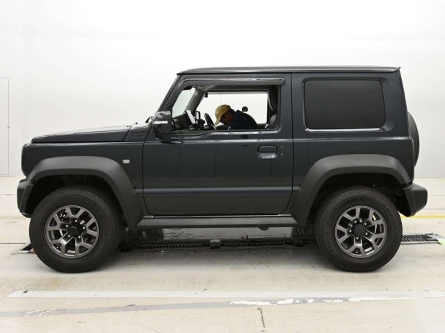 Suzuki JIMNY SIERRA 2023 7537174-4
