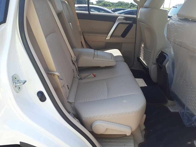 Toyota LAND CRUISER PRADO 2023 7527122-10