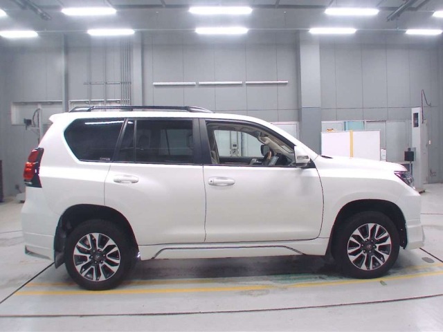 Toyota LAND CRUISER PRADO 2023 7527122-3