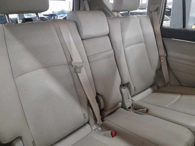 Toyota LAND CRUISER PRADO 2022 7527350-11