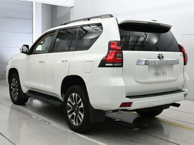 Toyota LAND CRUISER PRADO 2022 7527350-6