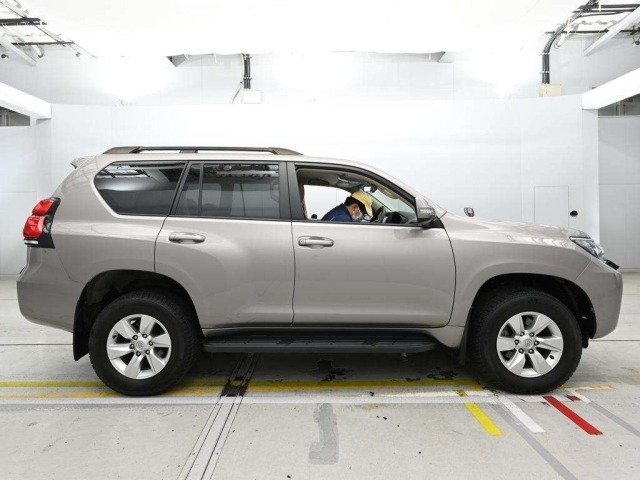 Toyota LAND CRUISER PRADO 2021 7527351-3