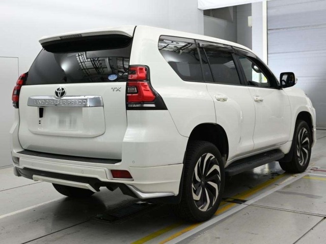 Toyota LAND CRUISER PRADO 2018 7527386-1
