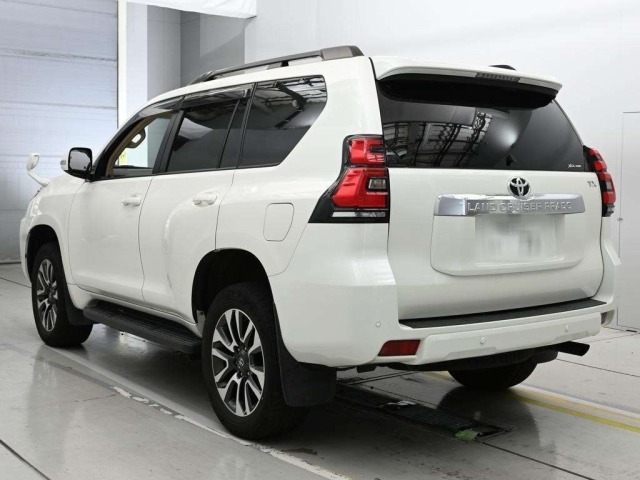 Toyota LAND CRUISER PRADO 2021 7527410-6
