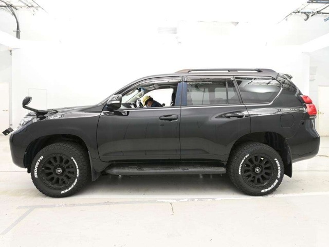 Toyota LAND CRUISER PRADO 2021 7527439-4