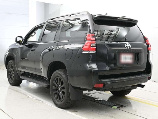 Toyota LAND CRUISER PRADO 2023 7527448-6
