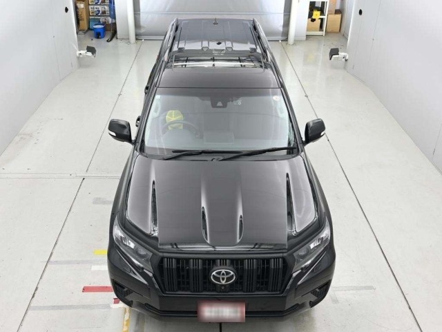 Toyota LAND CRUISER PRADO 2023 7527448-7