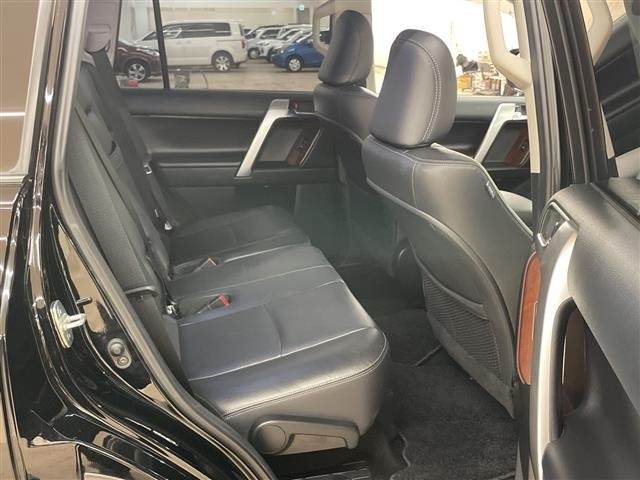 Toyota LAND CRUISER PRADO 2017 7528378-9