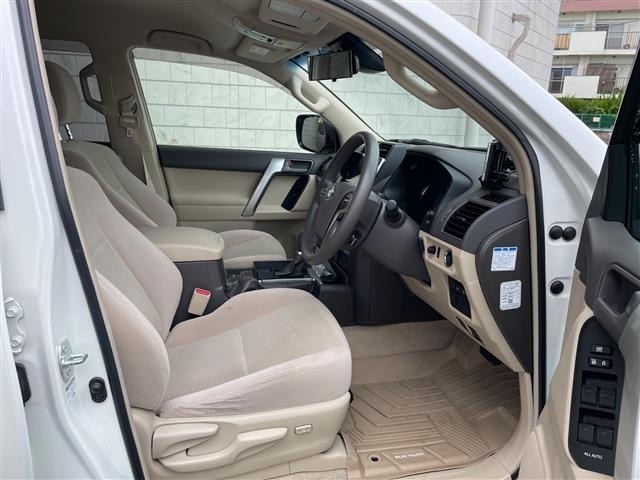 Toyota LAND CRUISER PRADO 2019 7528397-6