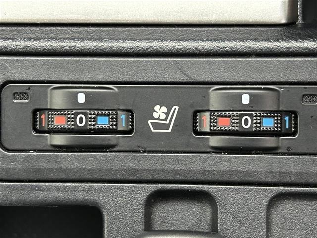 Toyota LAND CRUISER PRADO 2021 7528398-10