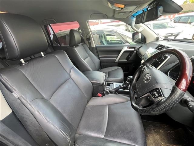 Toyota LAND CRUISER PRADO 2022 7528405-4