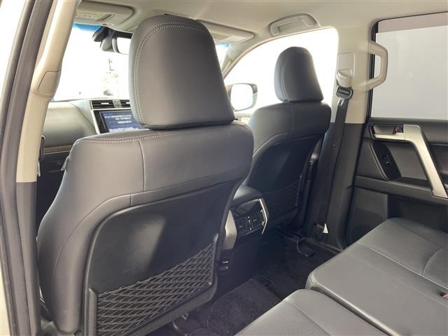 Toyota LAND CRUISER PRADO 2017 7528417-12