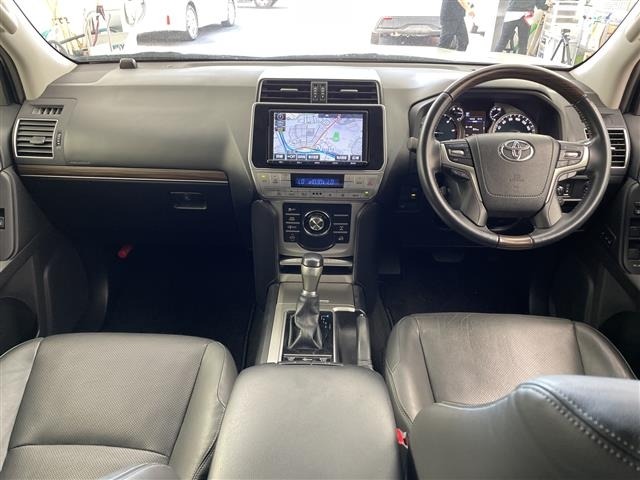 Toyota LAND CRUISER PRADO 2017 7528417-14