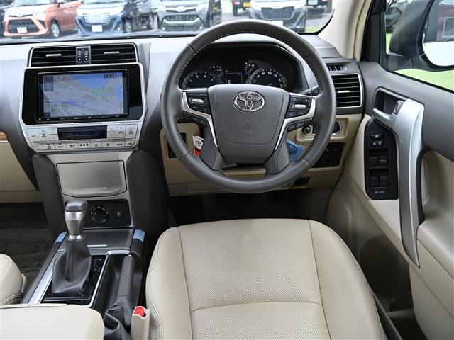 Toyota LAND CRUISER PRADO 2023 7528435-22