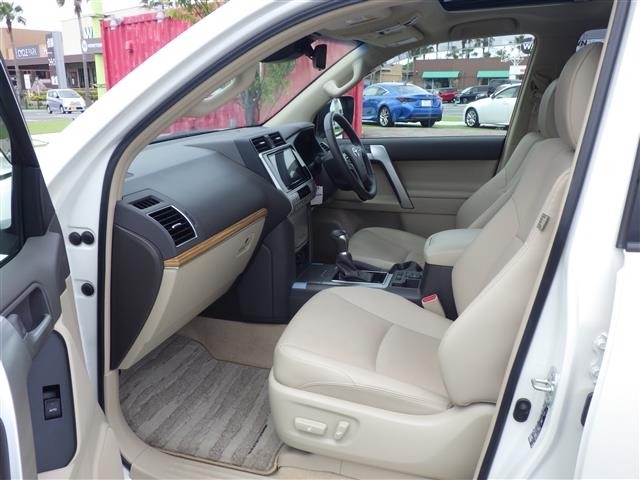 Toyota LAND CRUISER PRADO 2023 7528435-23