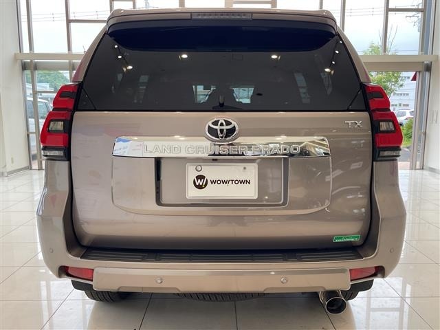Toyota LAND CRUISER PRADO 2023 7528458-4