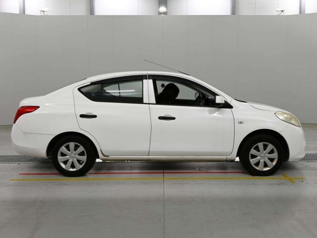 Nissan LATIO 2015 7531836-3