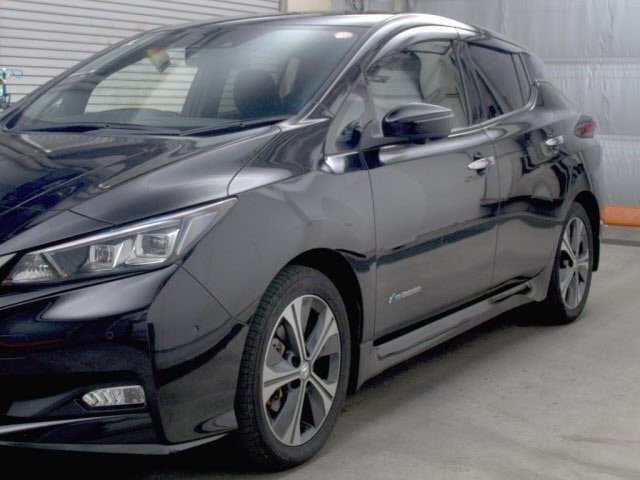 Nissan LEAF 2018 7530723-4