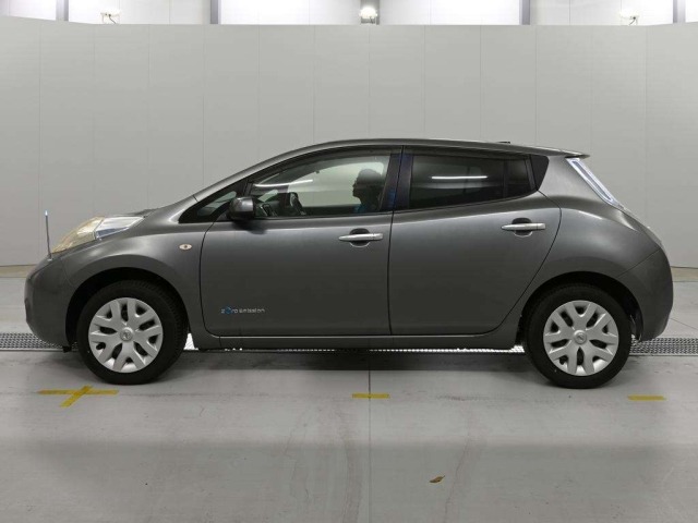 Nissan LEAF 2015 7530738-4