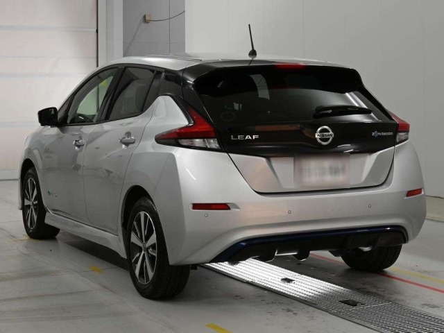 Nissan LEAF 2019 7530755-6