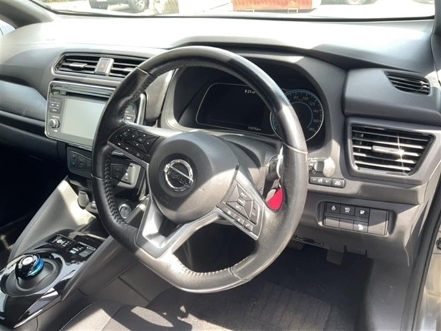 Nissan LEAF 2017 7530784-3