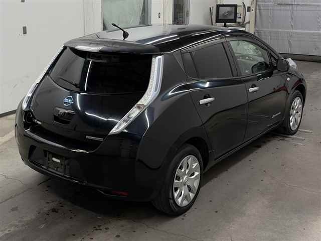 Nissan LEAF 2015 7530786-5
