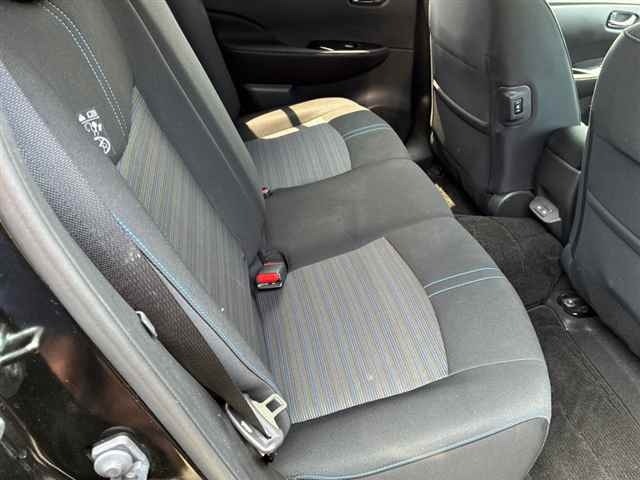 Nissan LEAF 2022 7530788-8