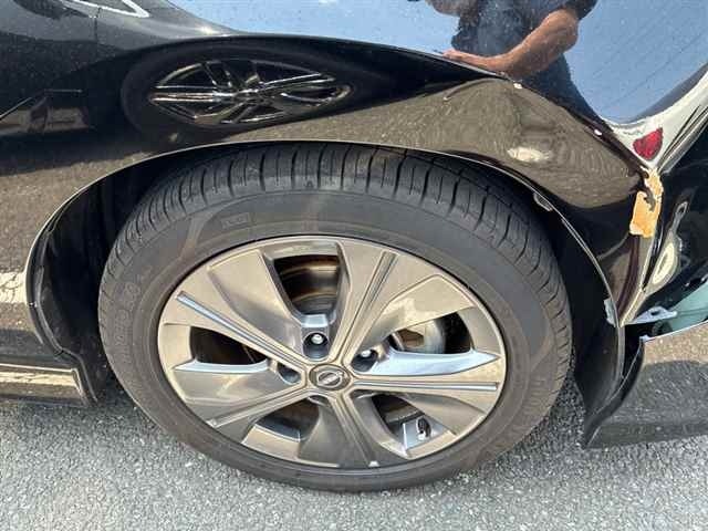 Nissan LEAF 2022 7530788-9