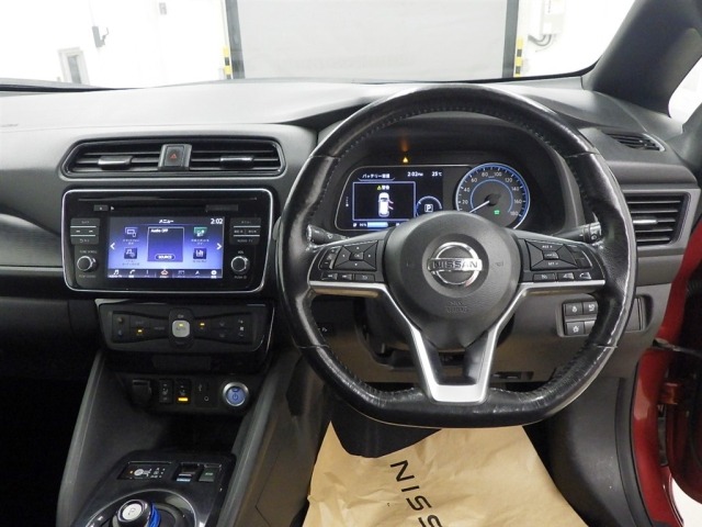Nissan LEAF 2019 7530818-5