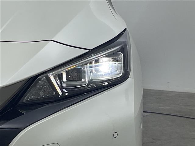 Nissan LEAF 2018 7530965-12