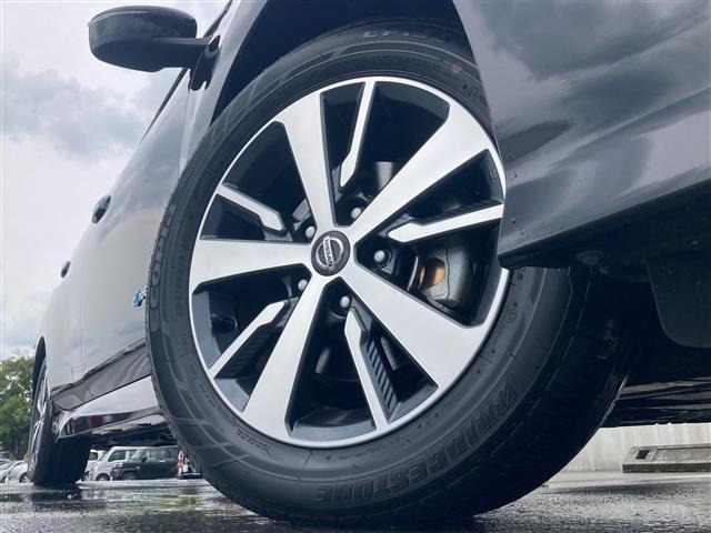 Nissan LEAF 2021 7531019-1