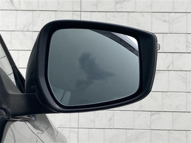 Nissan LEAF 2021 7531019-27