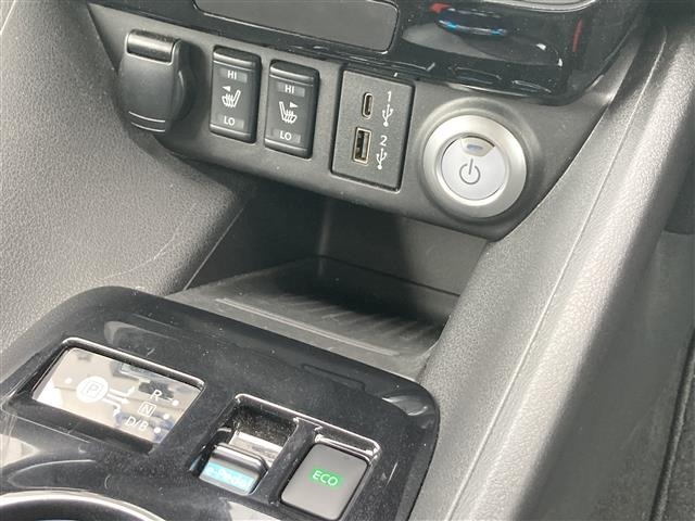 Nissan LEAF 2021 7531019-31