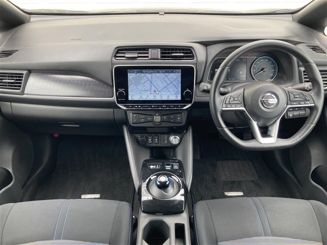Nissan LEAF 2021 7531019-32