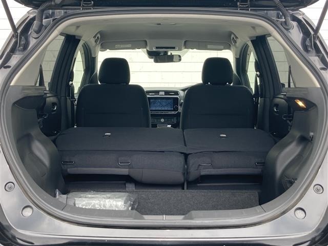 Nissan LEAF 2021 7531019-41