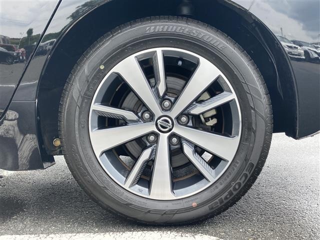 Nissan LEAF 2021 7531019-42
