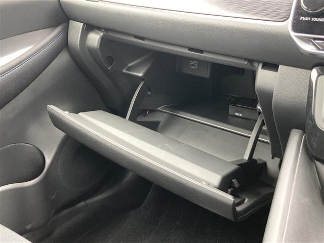 Nissan LEAF 2021 7531019-8