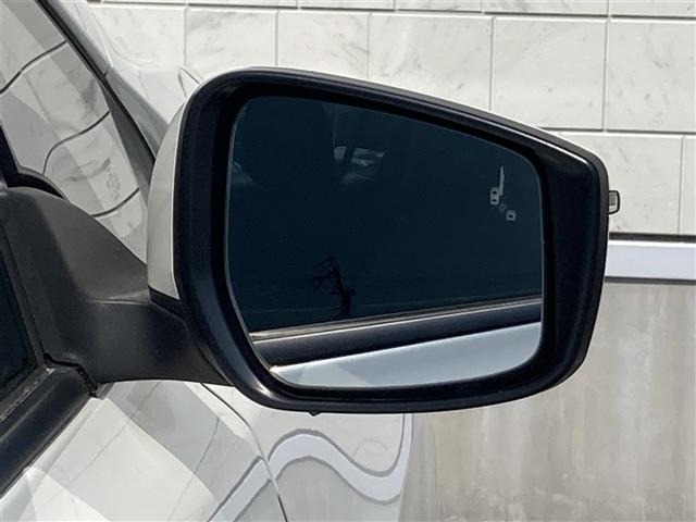 Nissan LEAF 2021 7531020-25