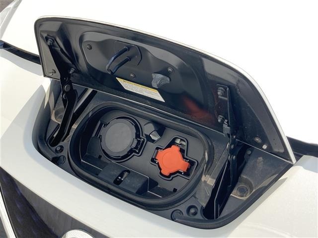 Nissan LEAF 2021 7531020-27